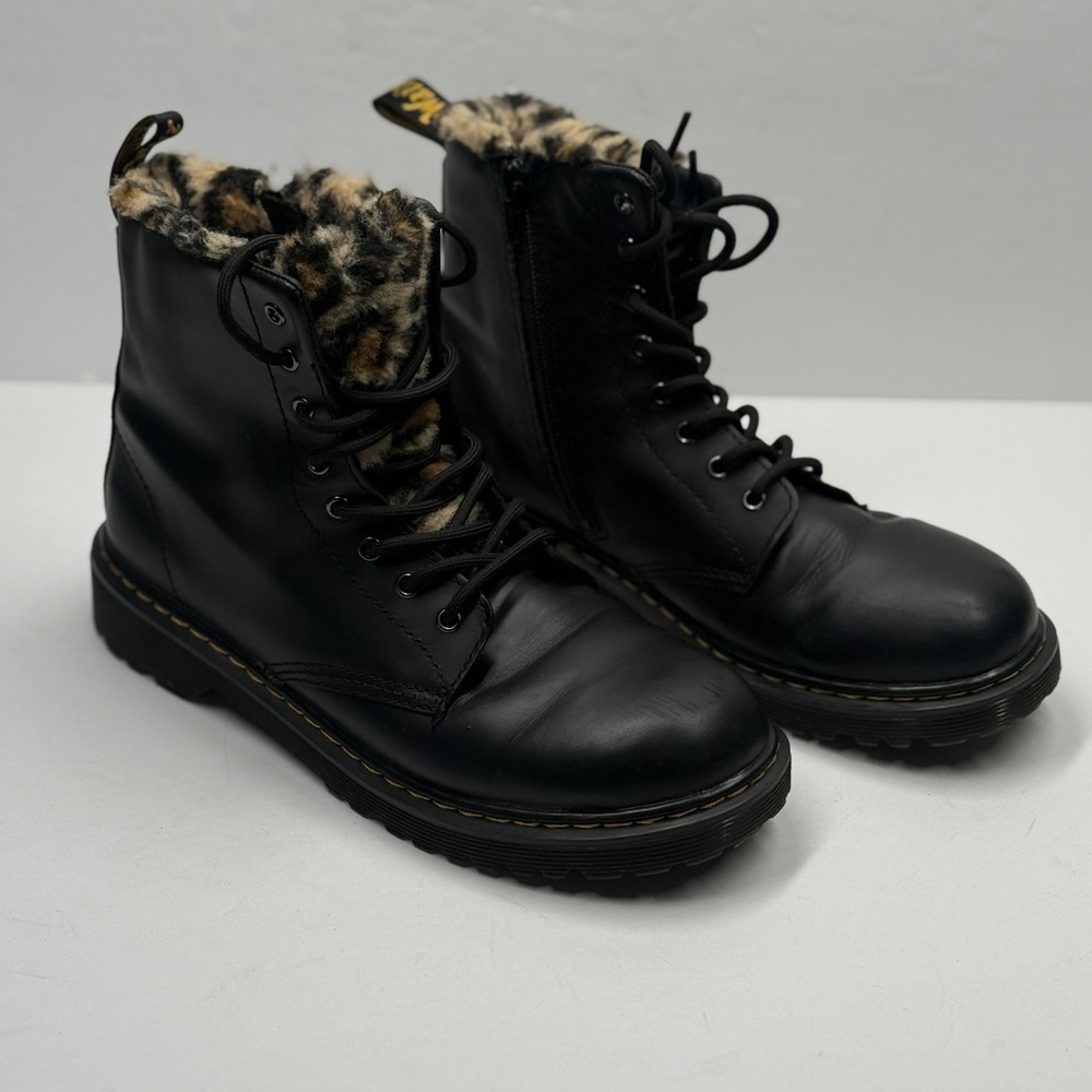 Dr. Martens 1460 Serena Leo Leopard Faux Fur Lined‎ Black Leather Boots 6M - Picture 2 of 10